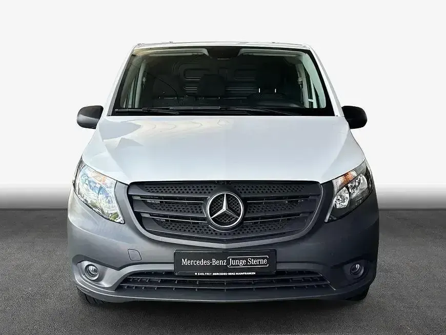 Gebraucht Mercedes Vito 163 PS (119 kW) 2024 Weiß Van
