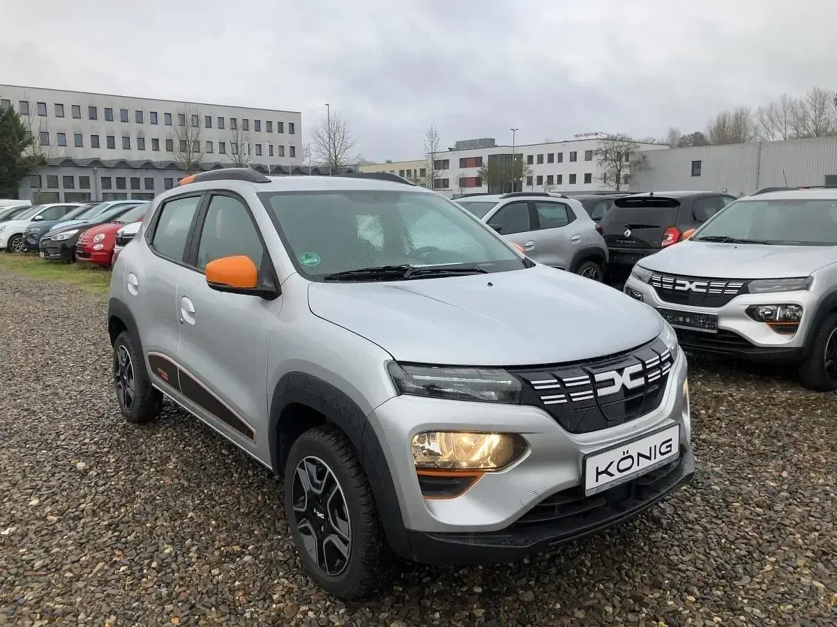 Używany Dacia Spring Essentiel 33 kW (45 KM) 2023 Szary Hatchback