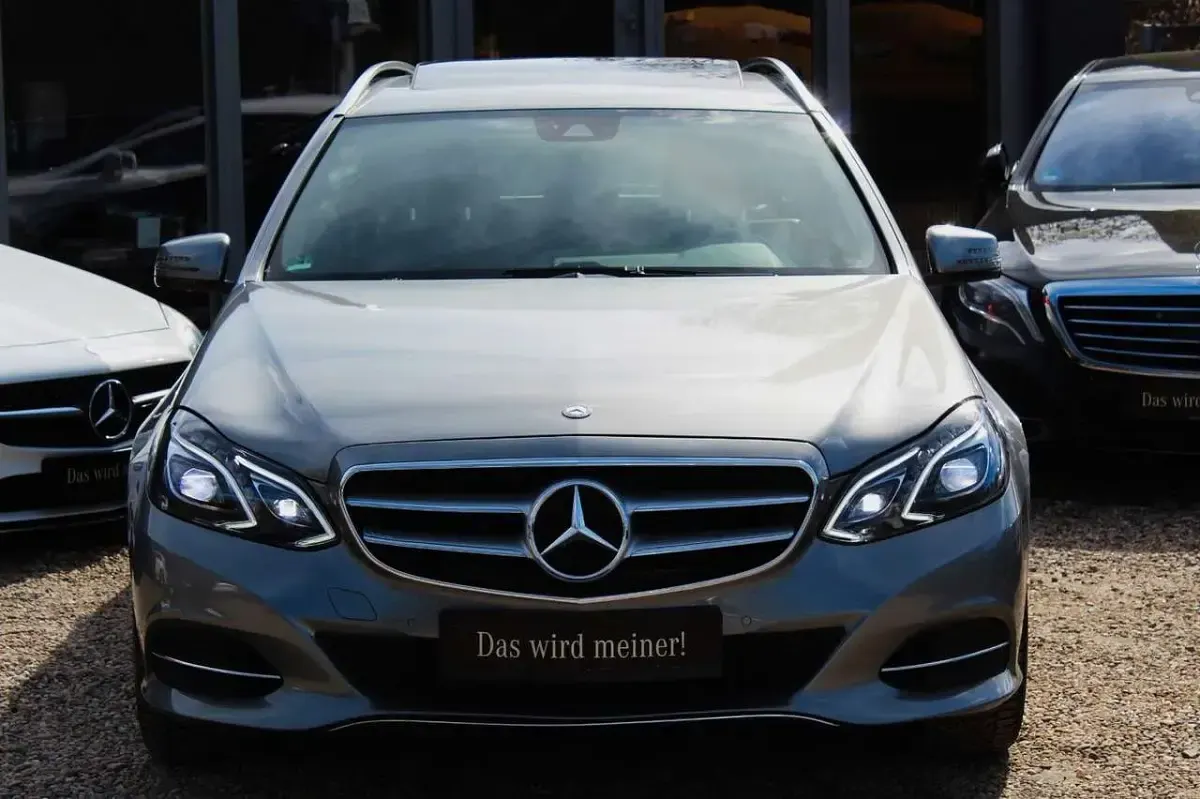 Gebraucht Mercedes E200 Avantgarde 136 PS (100 kW) 2013 Grau Kombi