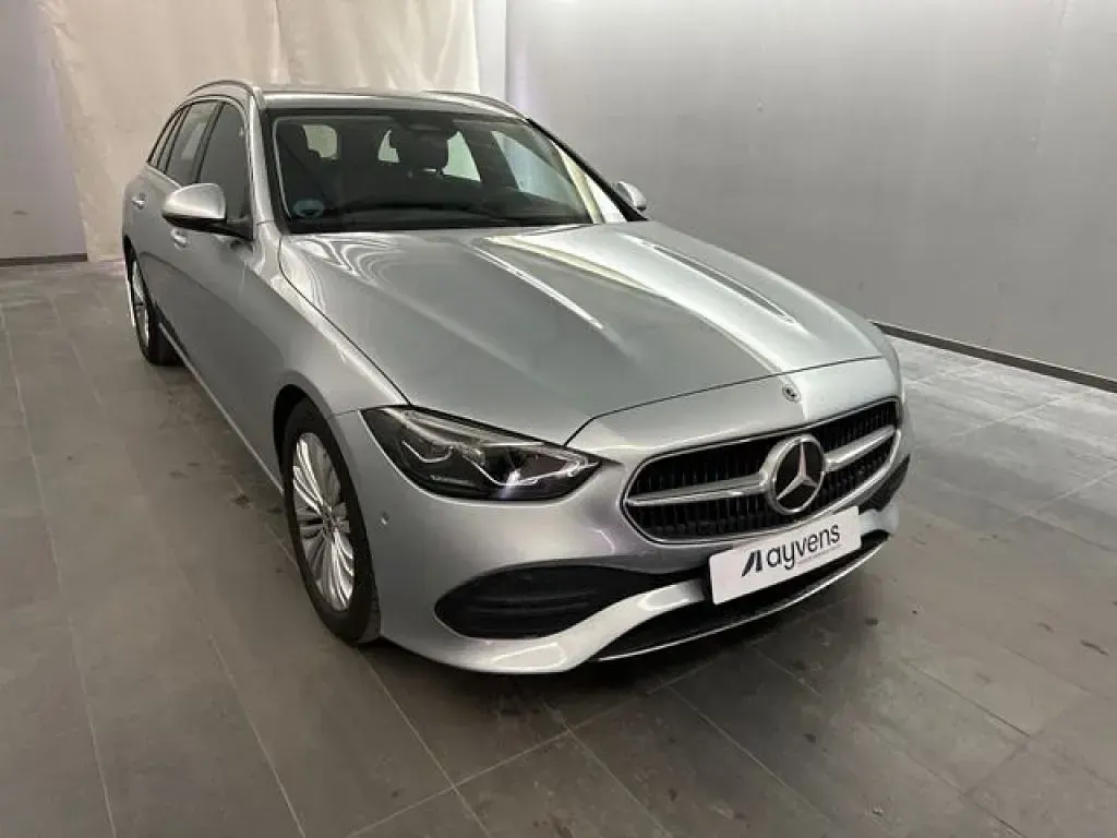 Gebraucht Mercedes 200 184 PS (135 kW) 2023 Hightech silber (metallic) Kombi