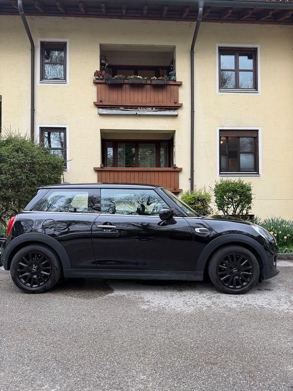 Gebraucht Mini ONE 102 PS (75 kW) 2020 Schwarz Kleinwagen