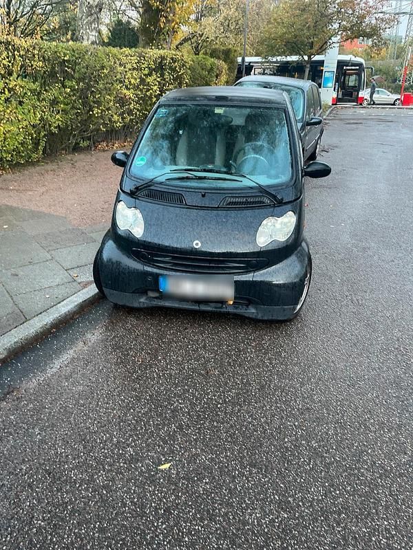 Schwarz Gebraucht 2004 Smart ForTwo Cabrio Cabrio | 1.250 € - Bild 1/4