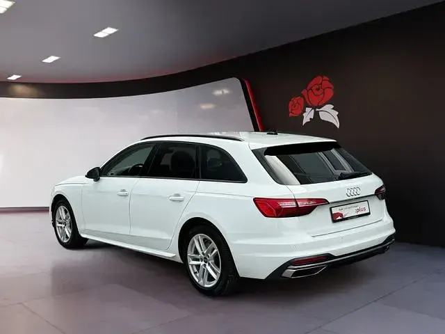 Gebraucht Audi A4 Advanced 163 PS (119 kW) 2023 Kombi