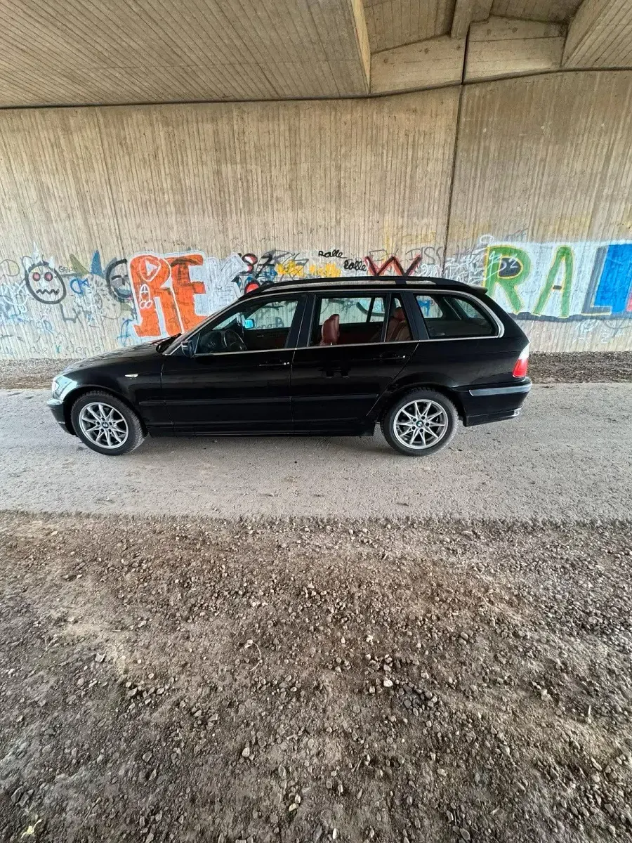 Brugt BMW 318 116 HK (85 kW) 2004 Sort Stationcar