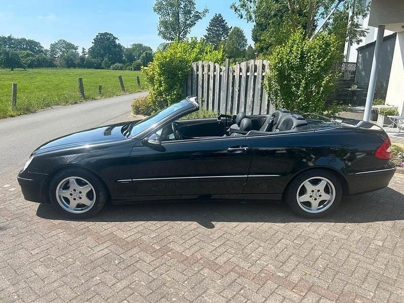 Schwarz Gebraucht 2007 Mercedes CLK200 Cabrio | 6.900 € (Guter Preis) - Bild 1/4