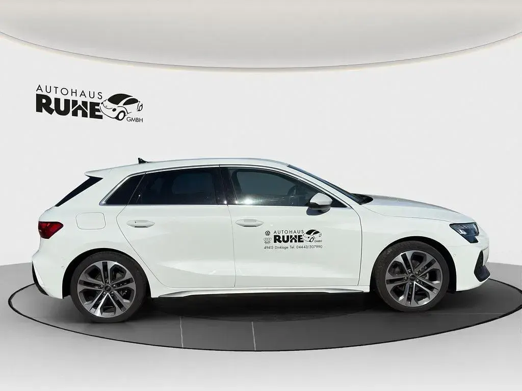 Gebraucht Audi A3 S-Line 150 PS (110 kW) 2024 Weiß Limousine