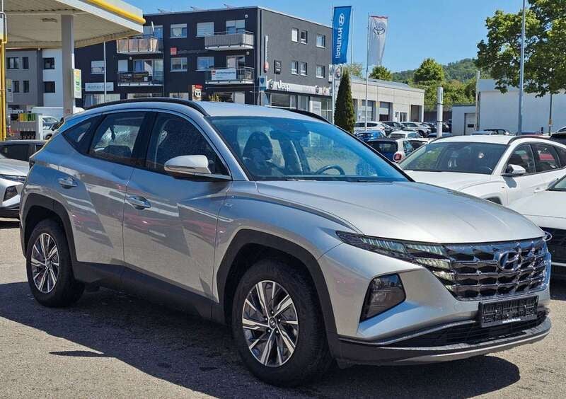 Grau Gebraucht 2023 Hyundai Tucson SUV | 26.950 € (Superpreis) - Bild 1/4