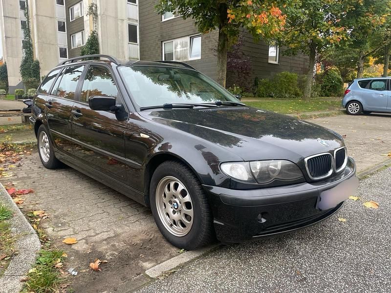Schwarz Gebraucht 2005 BMW 316 Kombi | 999 € (Guter Preis) - Bild 1/4