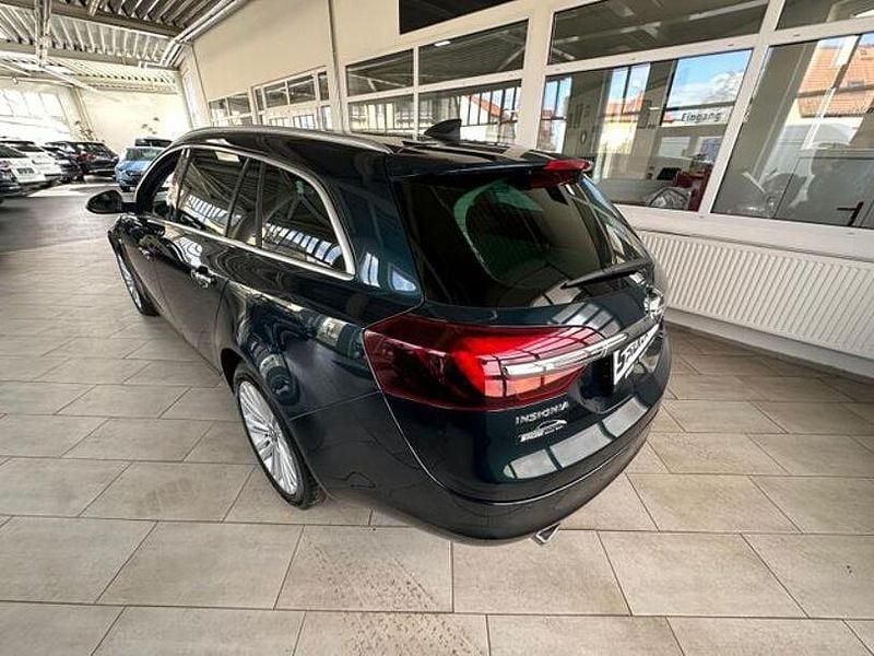 Gebraucht Opel Insignia Innovation 170 PS (125 kW) 2017 Grün Kombi