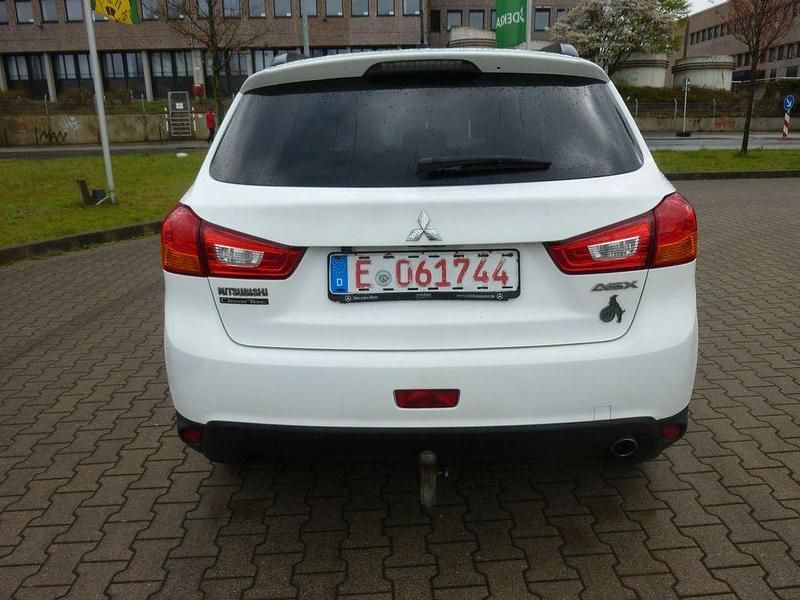 Gebraucht Mitsubishi ASX Top 150 PS (110 kW) 2015 Weiß SUV