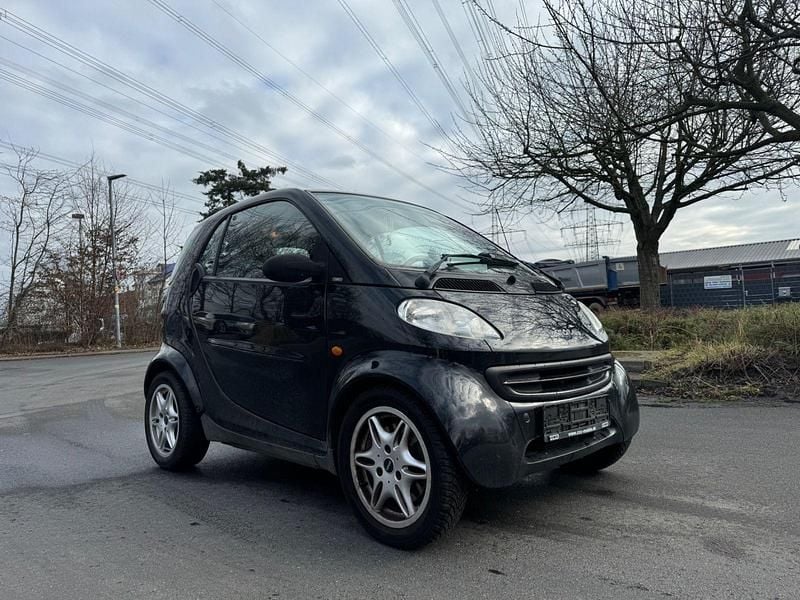 Schwarz Gebraucht 2001 Smart ForTwo Coupé Coupé | 1.990 € (Fairer Preis) - Bild 1/4