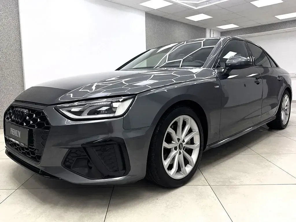 Gebraucht Audi A4 S-Line 204 PS (150 kW) 2023 Grau Limousine