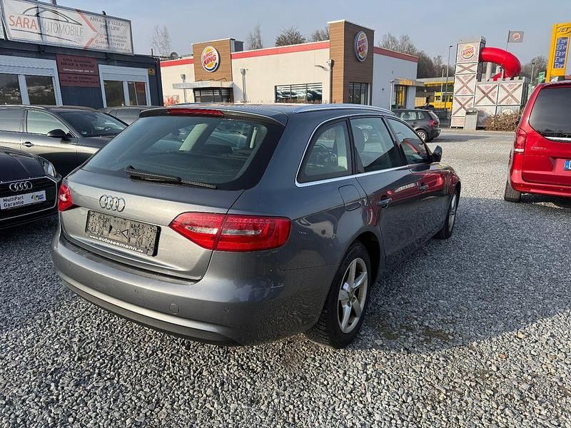 Gebraucht Audi A4 Ambiente 143 PS (105 kW) 2012 Grau Kombi