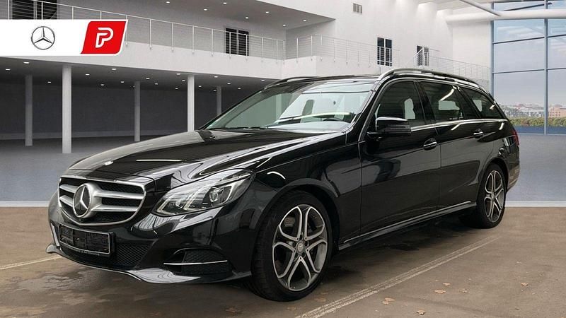 Schwarz Gebraucht 2015 Mercedes E400 Kombi | 20.990 € (Fairer Preis) - Bild 1/4