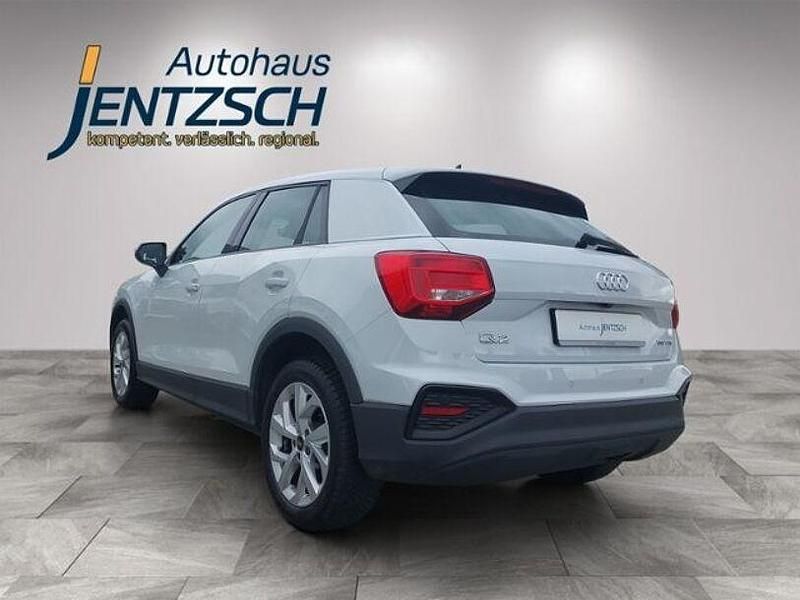 Gebraucht Audi Q2 Advanced 150 PS (110 kW) 2022 Gletscherweiß metallic SUV