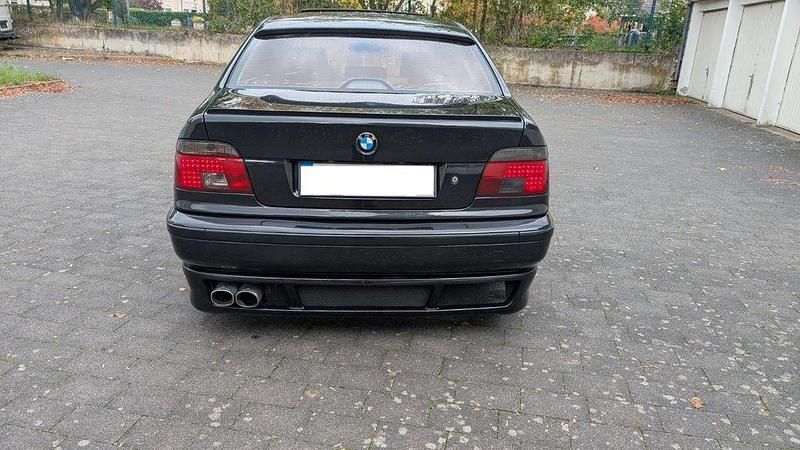 Gebraucht BMW 540 Performance 286 PS (210 kW) 1998 Schwarz Limousine