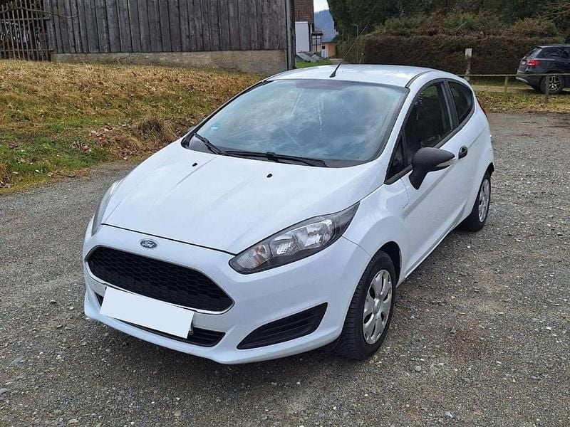 Gebraucht Ford Fiesta Ambiente 60 PS (44 kW) 2016 Weiß Limousine