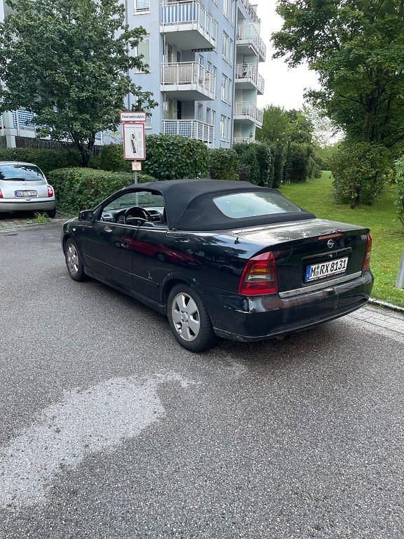Schwarz Gebraucht 2001 Opel Astra Cabriolet Cabrio | 800 € (Fairer Preis) - Bild 1/4
