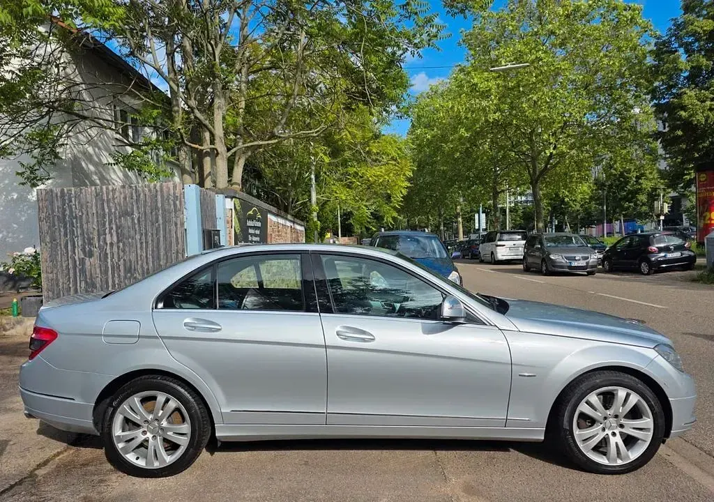 Gebraucht Mercedes C350 Avantgarde 272 PS (200 kW) 2007 Silber Limousine