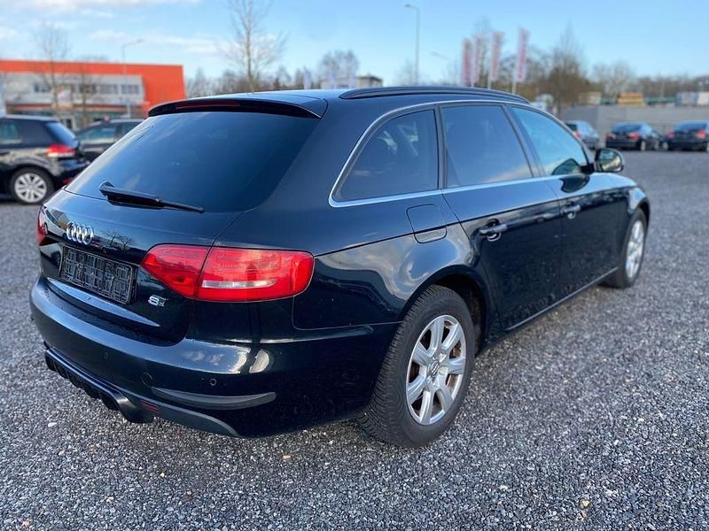 Gebraucht Audi A4 Attraction 120 PS (88 kW) 2009 Schwarz Limousine