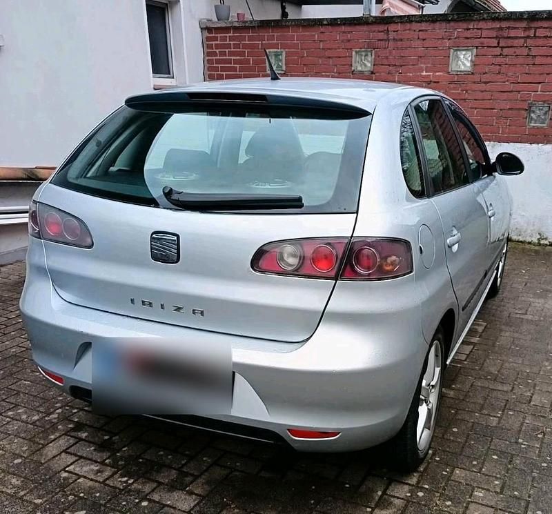 Gebraucht Seat Ibiza 80 PS (58 kW) 2009 Silber Limousine