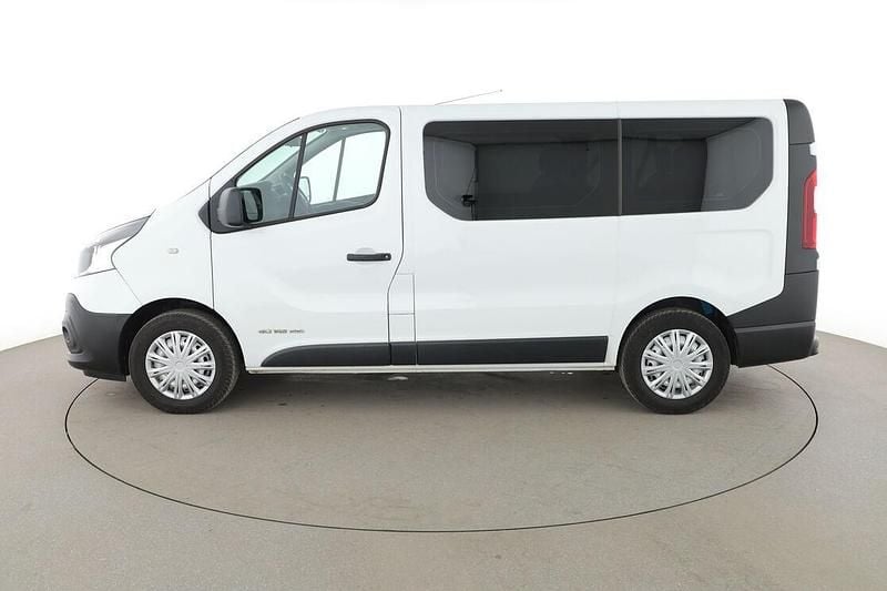 Second-hand Renault Trafic Expression 146 CP (107 kW) 2017 Alb Monovolum