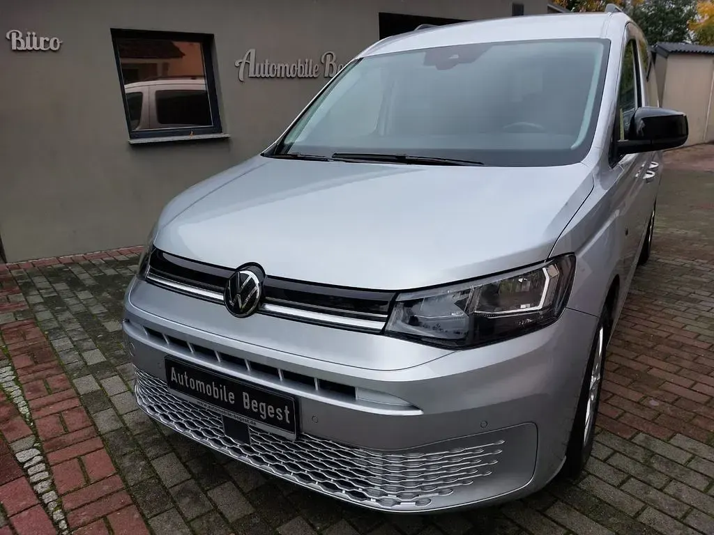 Gebraucht VW Caddy 114 PS (83 kW) 2022 Effektsilber Van / Kleinbus