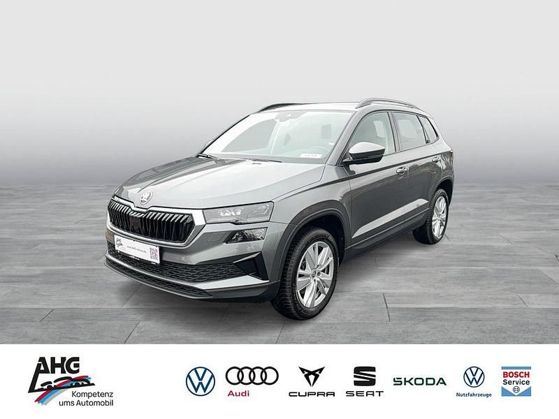 Grau Gebraucht 2024 Skoda Karoq Selection SUV | 29.744 € (Guter Preis) - Bild 1/4