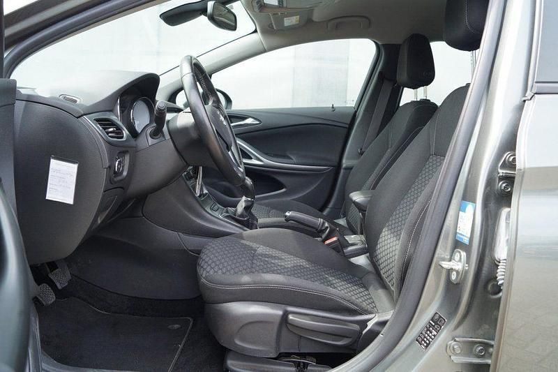 Gebraucht Opel Astra Business 110 PS (80 kW) 2019 Grau Kombi