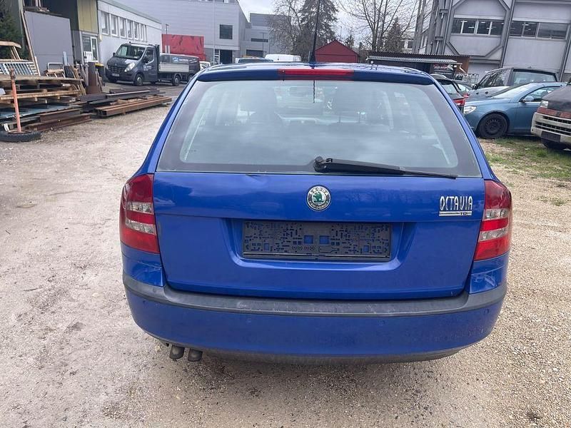 Gebraucht Skoda Octavia Ambiente 140 PS (102 kW) 2006 Blau Kombi