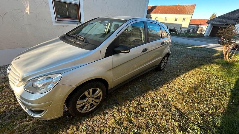 Gebraucht Mercedes B170 2008 Silber Van / Kleinbus