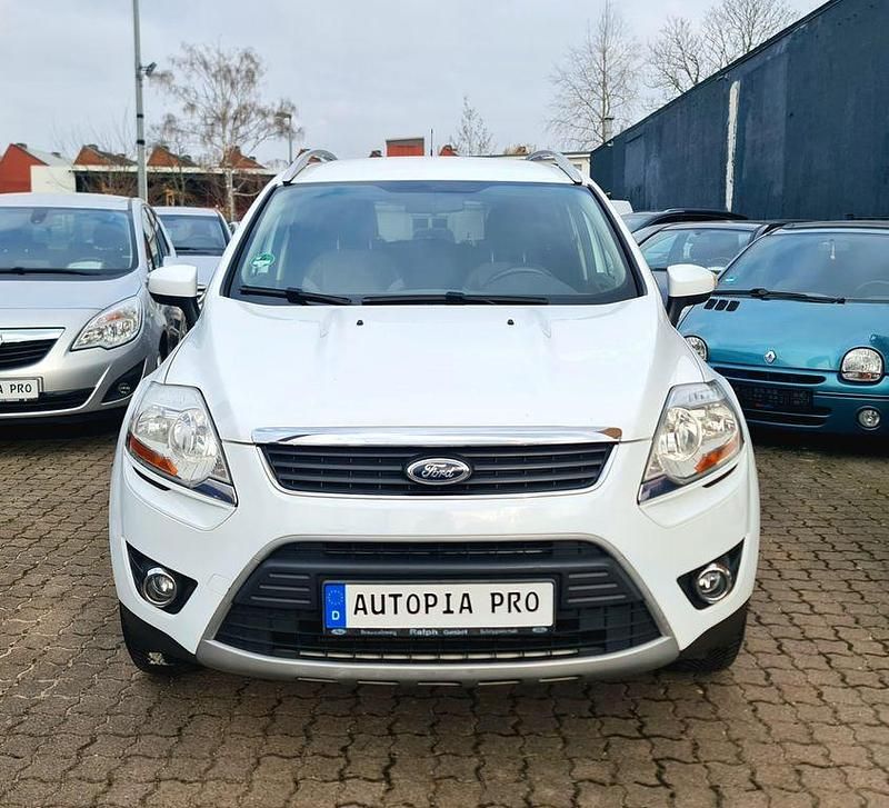 Gebraucht Ford Kuga 140 PS (102 kW) 2012 Weiß SUV
