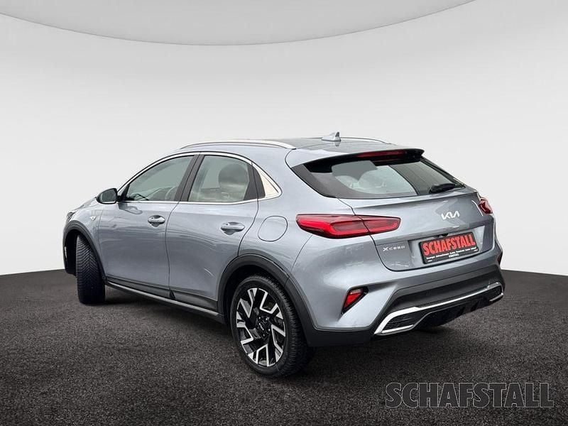 Gebraucht Kia XCeed Vision 140 PS (102 kW) 2024 Silber ((css) lunarsilber met.) SUV