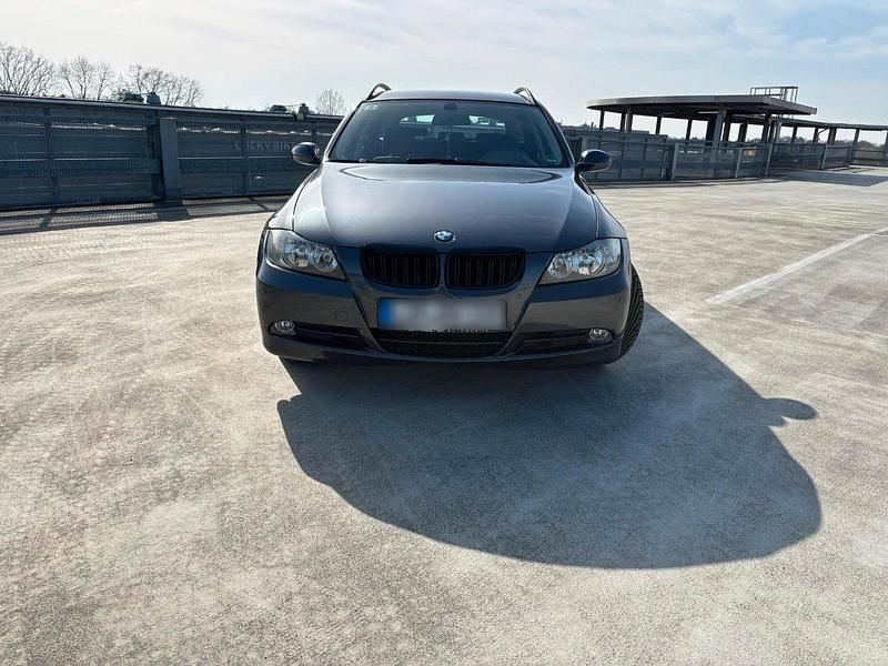 Brugt BMW 325 218 HK (160 kW) 2006 Grå Stationcar
