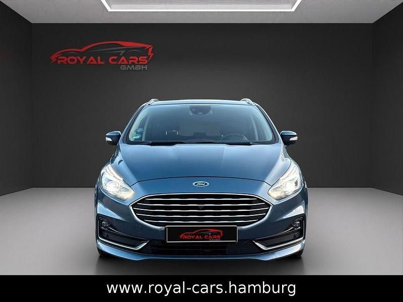 Gebraucht Ford S-MAX Titanium 190 PS (139 kW) 2020 Blau Van / Kleinbus