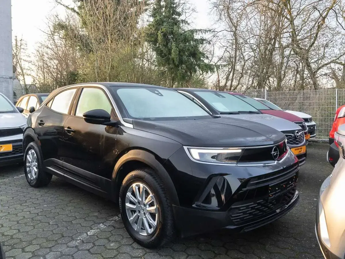 Gebraucht Opel Mokka Enjoy 101 PS (74 kW) 2023 Schwarz SUV