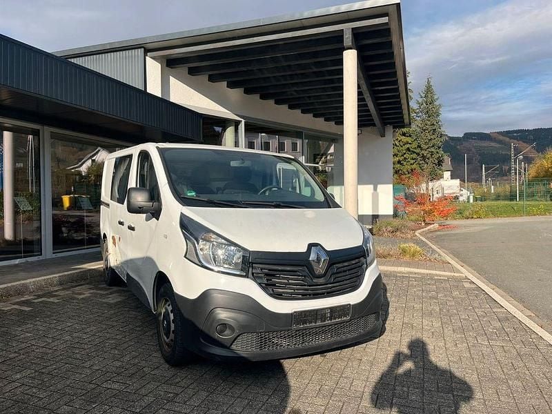 Weiß Gebraucht 2017 Renault Trafic Van / Kleinbus | 10.500 € (Superpreis) - Bild 1/4