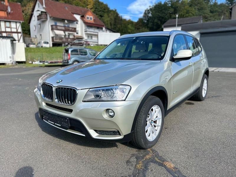 Silber Gebraucht 2011 BMW X3 SUV | 10.900 € (Guter Preis) - Bild 1/4