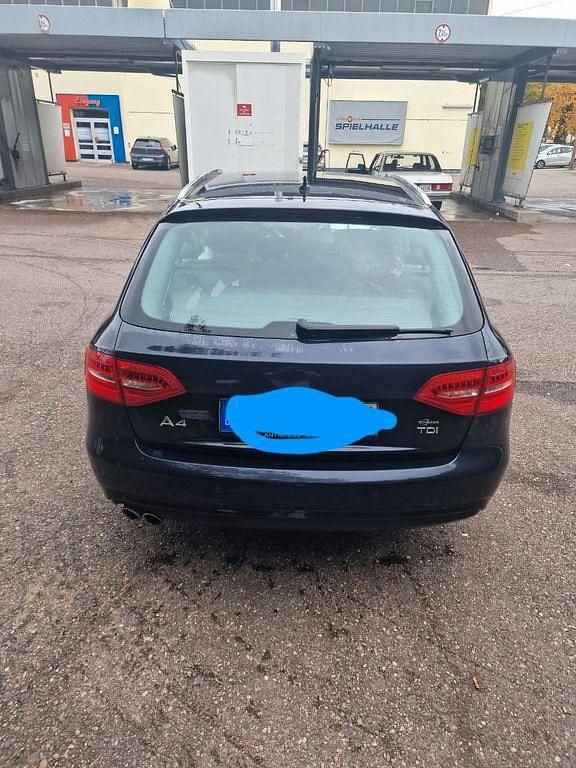 Gebraucht Audi A4 Ambition 177 PS (130 kW) 2014 Blau Kombi