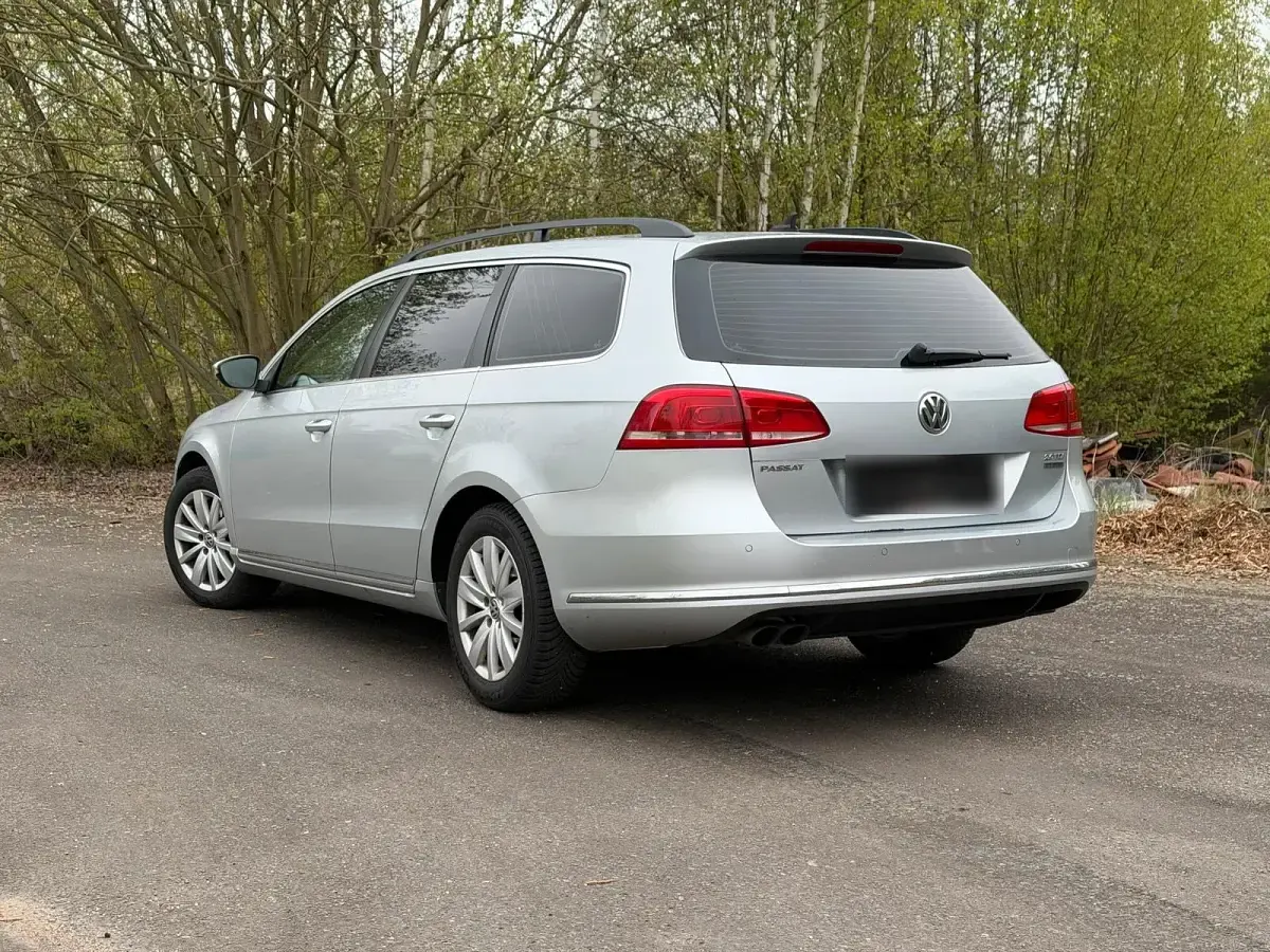 Second-hand VW Passat 170 CP (125 kW) 2011 Argintiu Break