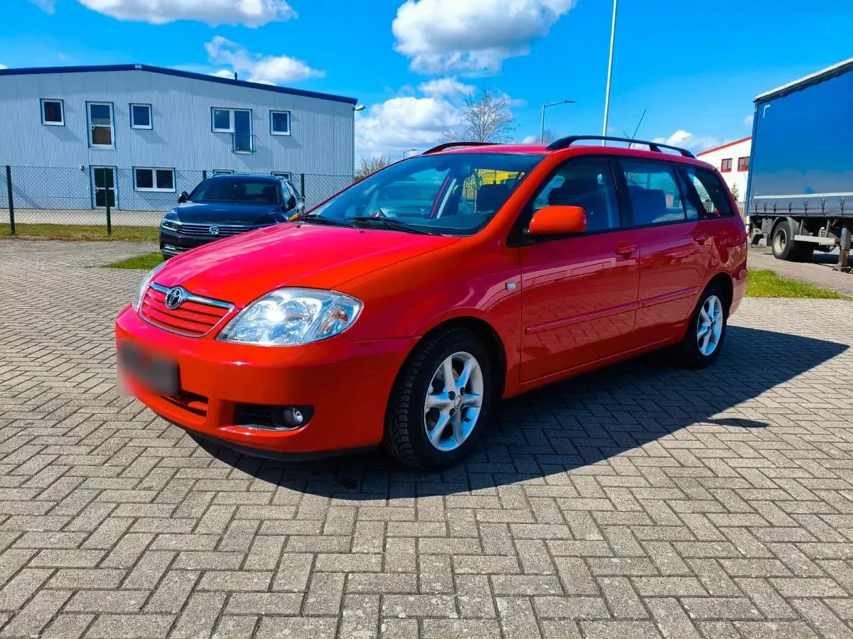 Używany Toyota Corolla Sol 116 KM (85 kW) 2005 Czerwony Kombi