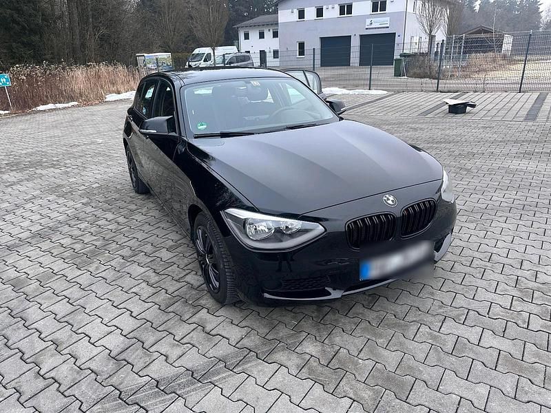 Gebraucht BMW 116 136 PS (100 kW) 2013 Schwarz Kleinwagen