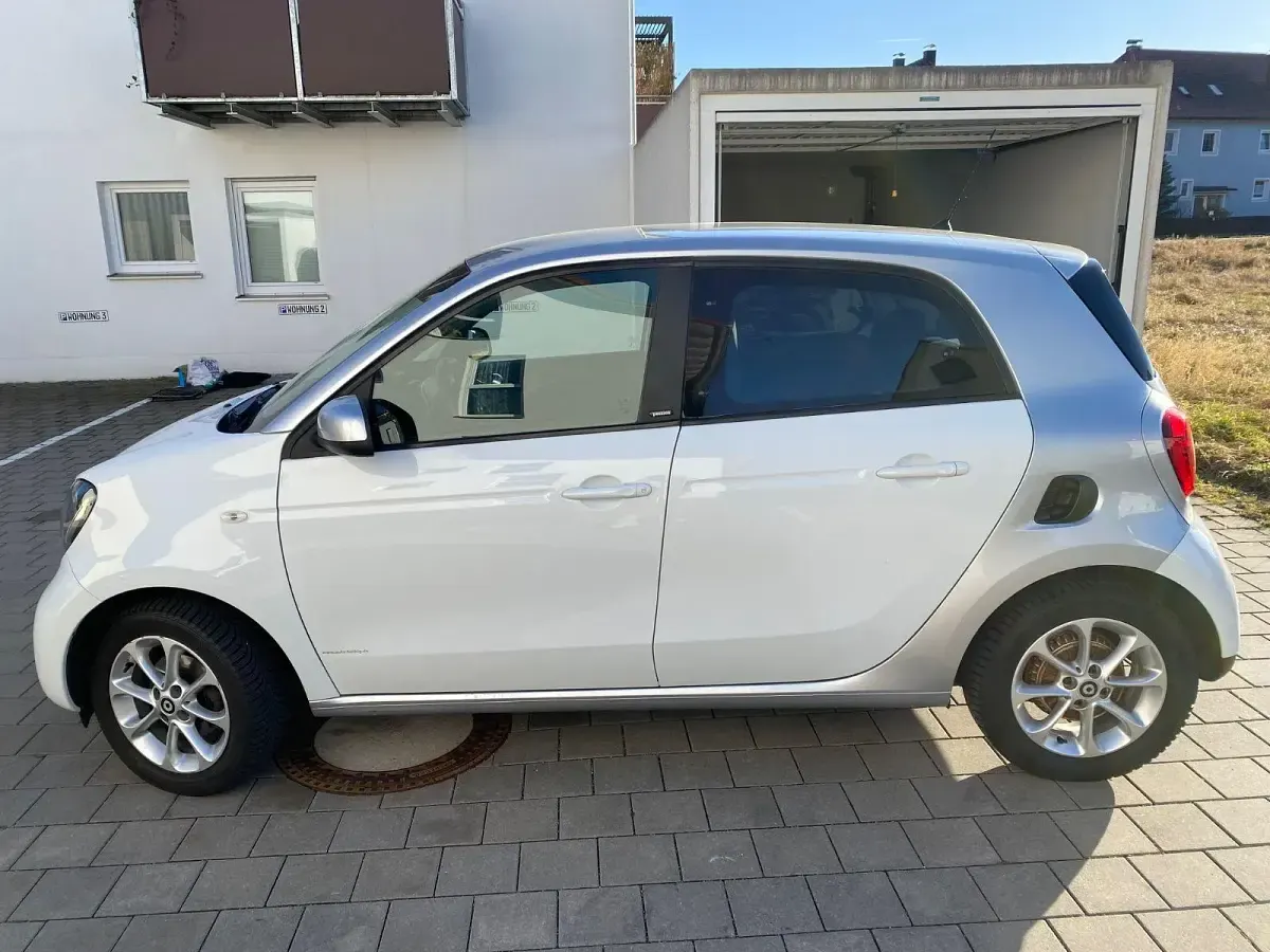 Usata Smart ForFour Passion 90 CV (66 kW) 2015 Bianco Utilitaria