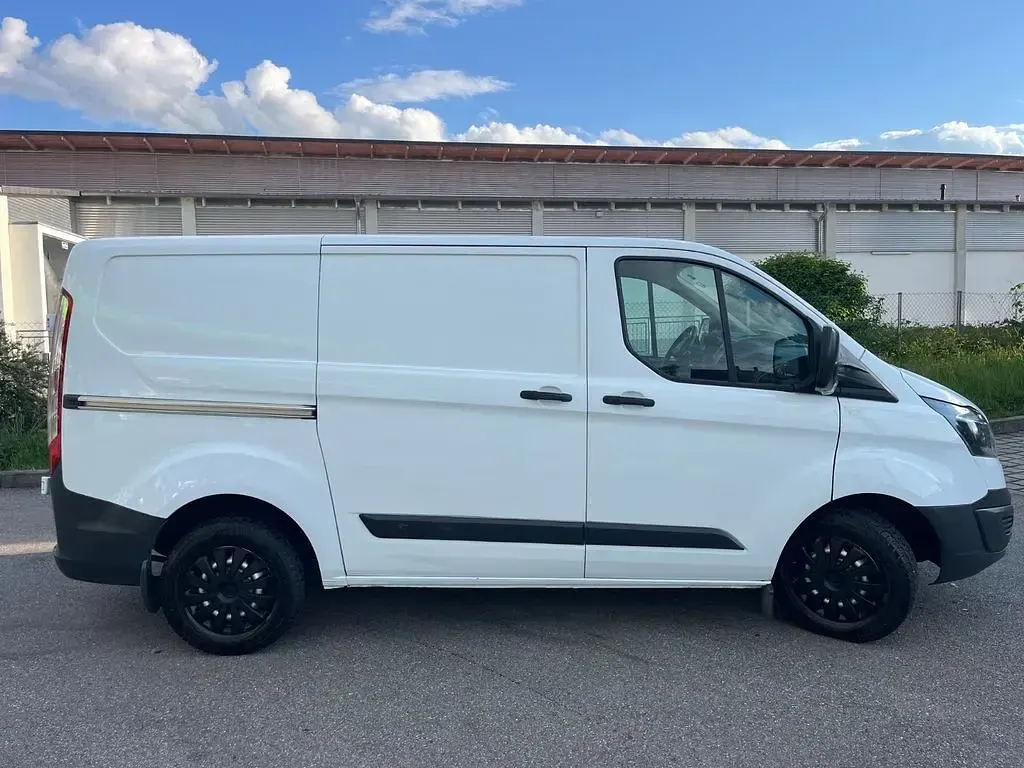 Gebraucht Ford Transit Custom 105 PS (77 kW) 2016 Weiß Van / Kleinbus
