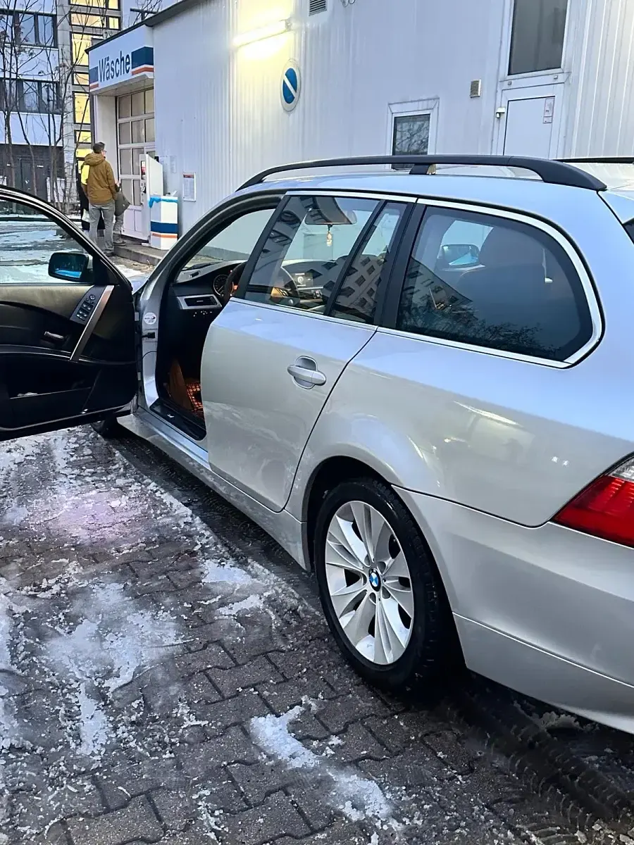 Second-hand BMW 525 2007 Argintiu Break