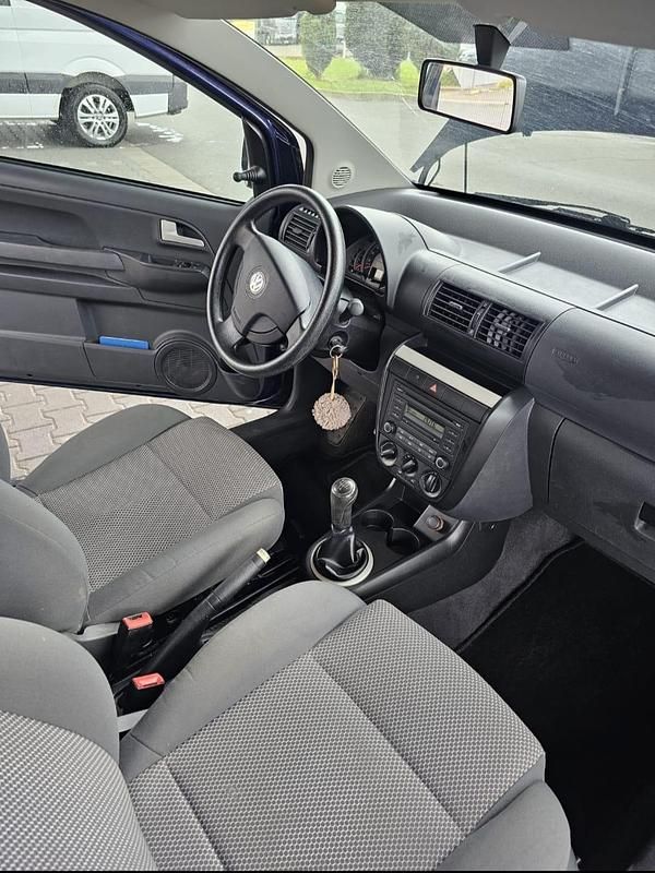 Gebraucht VW Fox 55 PS (40 kW) 2009 Blau Kleinwagen