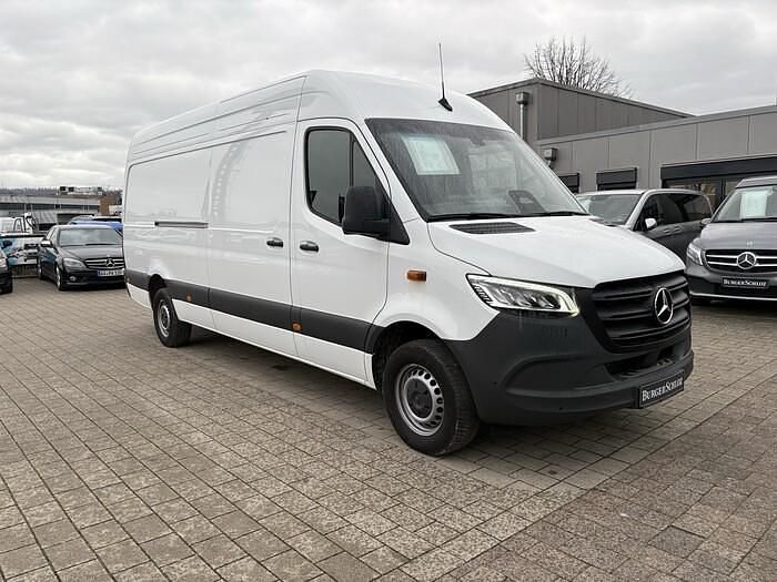 Gebraucht Mercedes Sprinter 170 PS (125 kW) 2025 Arktikweiß Van