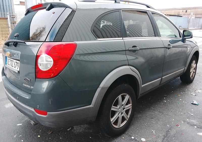 Gebraucht Chevrolet Captiva 150 PS (110 kW) 2010 Grau SUV