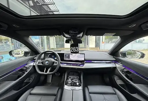 Gebraucht BMW 520 Comfort Edition 197 PS (144 kW) 2025 Grau Kombi