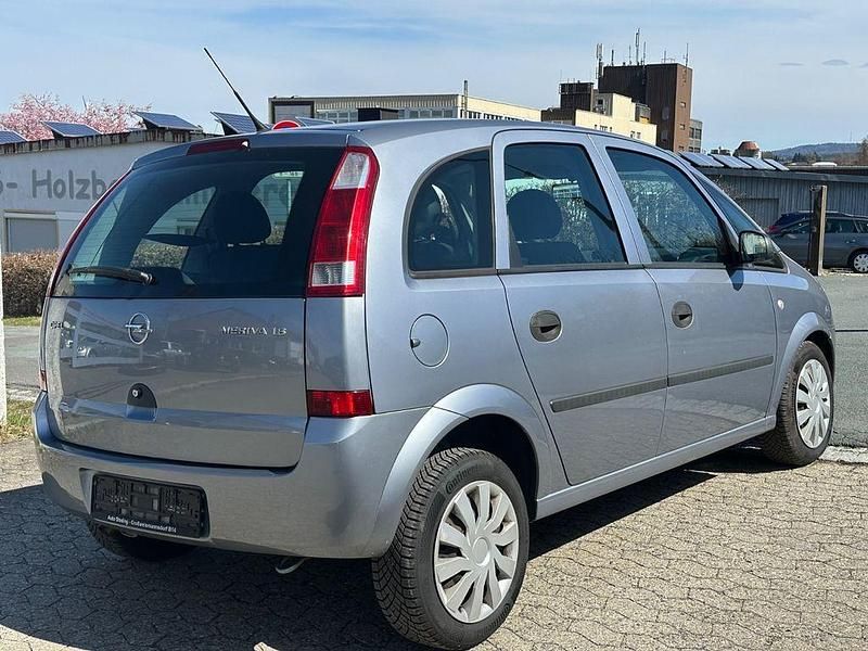 Gebraucht Opel Meriva Edition 125 PS (91 kW) 2005 Silber Van / Kleinbus